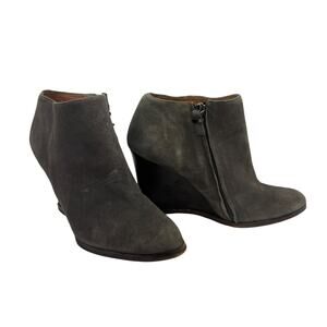 Halogen Selbi Suede Wedge Ankle Booties Women’s 6.5M Almond Toe Side Zip